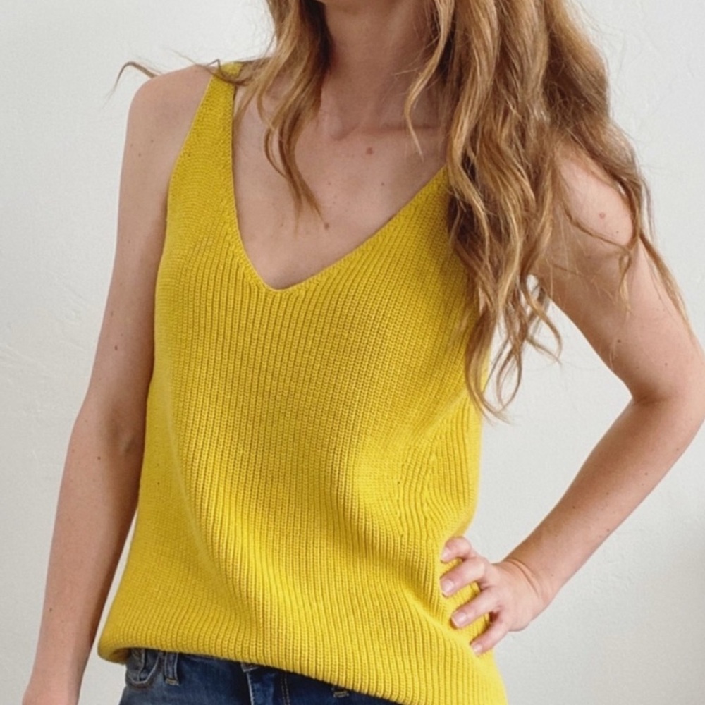 LOFT Cotton Knit Sweater Tank Top Mustard Yellow Fall Cute Layering Size Medium
